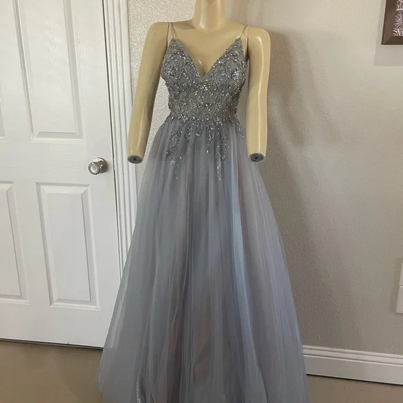 Dresses | Size Small Greysilver Prom Dress Only Used Once Like New | Poshmark Dresses | Size Small Greysilver Prom Dress Only Used Once Like New | Poshmark